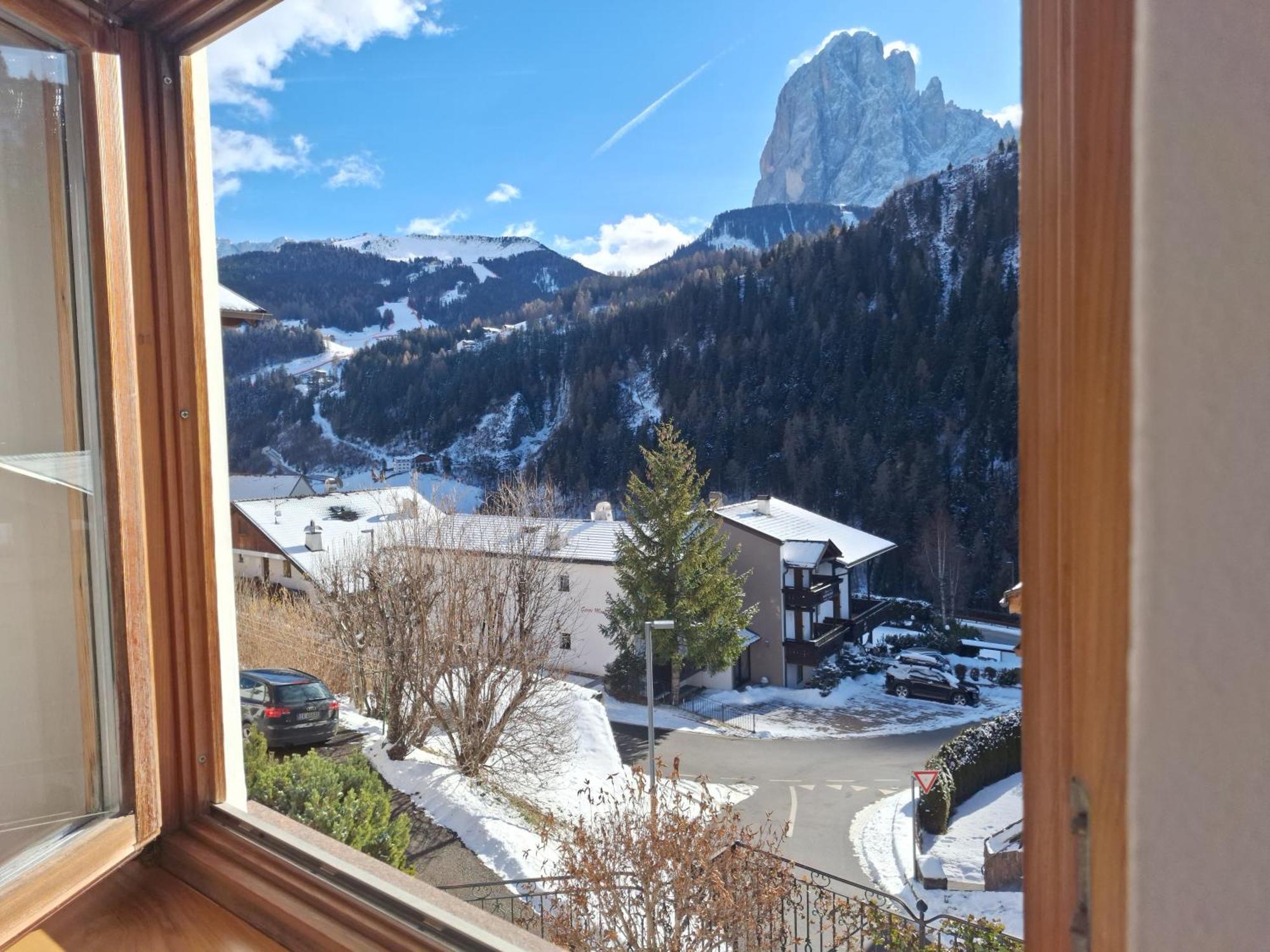 Apartments Insam Santa Cristina Val Gardena Extérieur photo